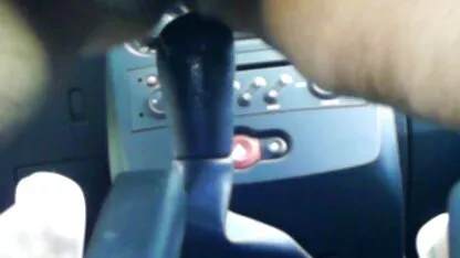 Plaste het bed niet kon dikke meisjes neuken bewegen de Joystick, en bleef spelen en neuken je vriendin.