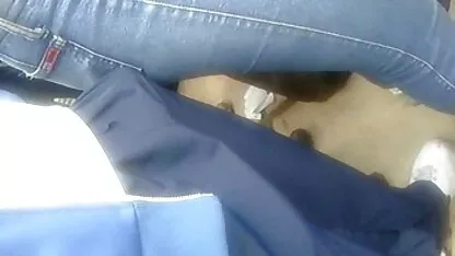 Anale masturbatie met засовыванием blond meisje neuken alle hand in de kont