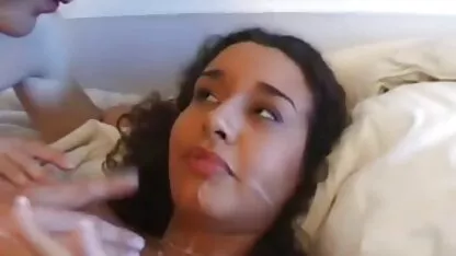 Lana Rhoades begeleidt haar man en bedriegt hem met leuke meid neuken negers.