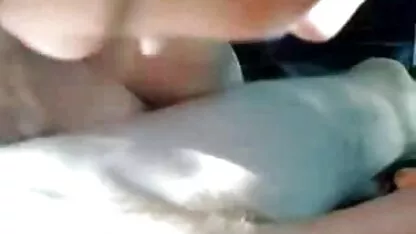 Bedriegende Russische vrouw op Verborgen camera met twee mannen meisje neukt voor de eerste keer