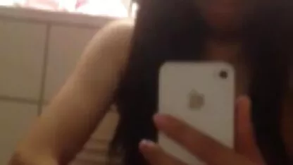 Brunette met blond meisje neuken haar minnaar de hele nacht