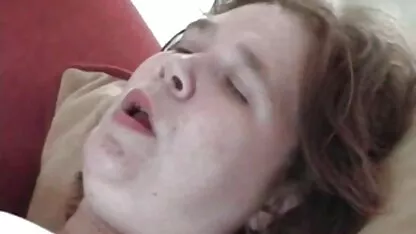 Stiefmoeder zuigt je lul naar lief meisje neuken jonge stiefzoon.