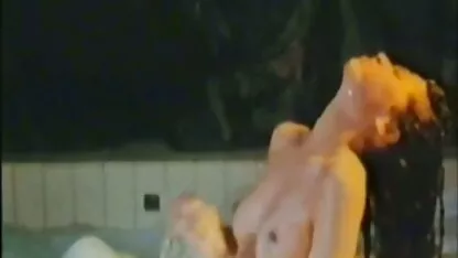 Dubbele penetratie in thai man neukt meisje hooker