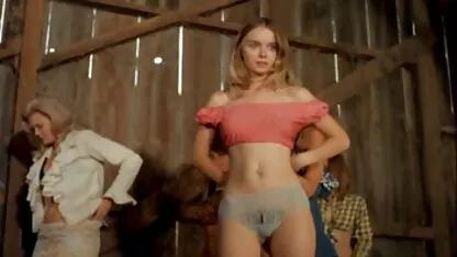 Blanke vrouwen zijn долбятся Met lange jongens neuken meisjes negers.
